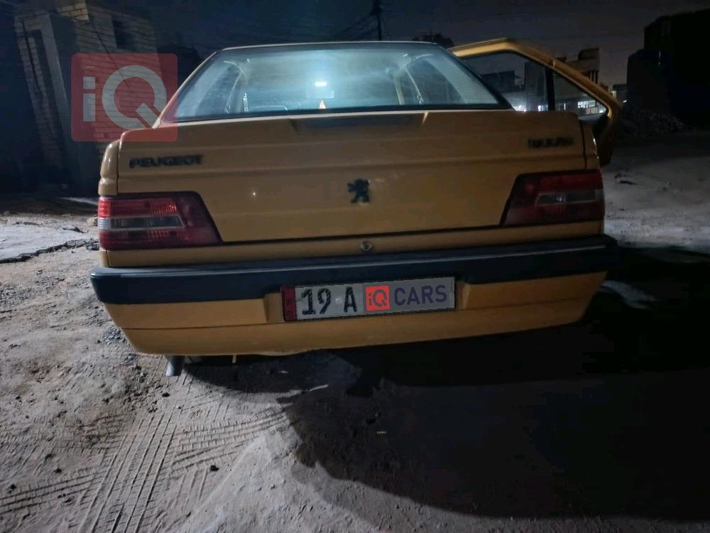بيجو 405
